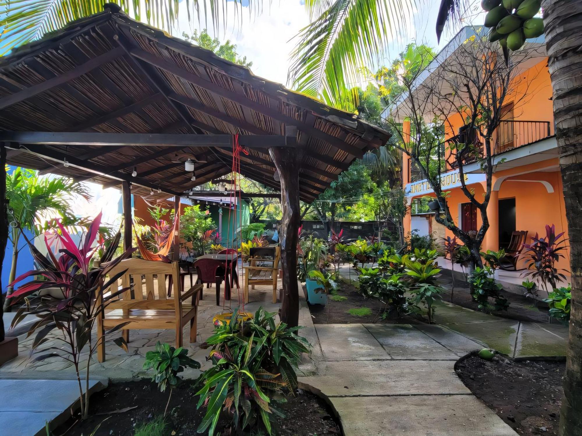 Bed and Breakfast Ometepe House Moyogalpa Esterno foto